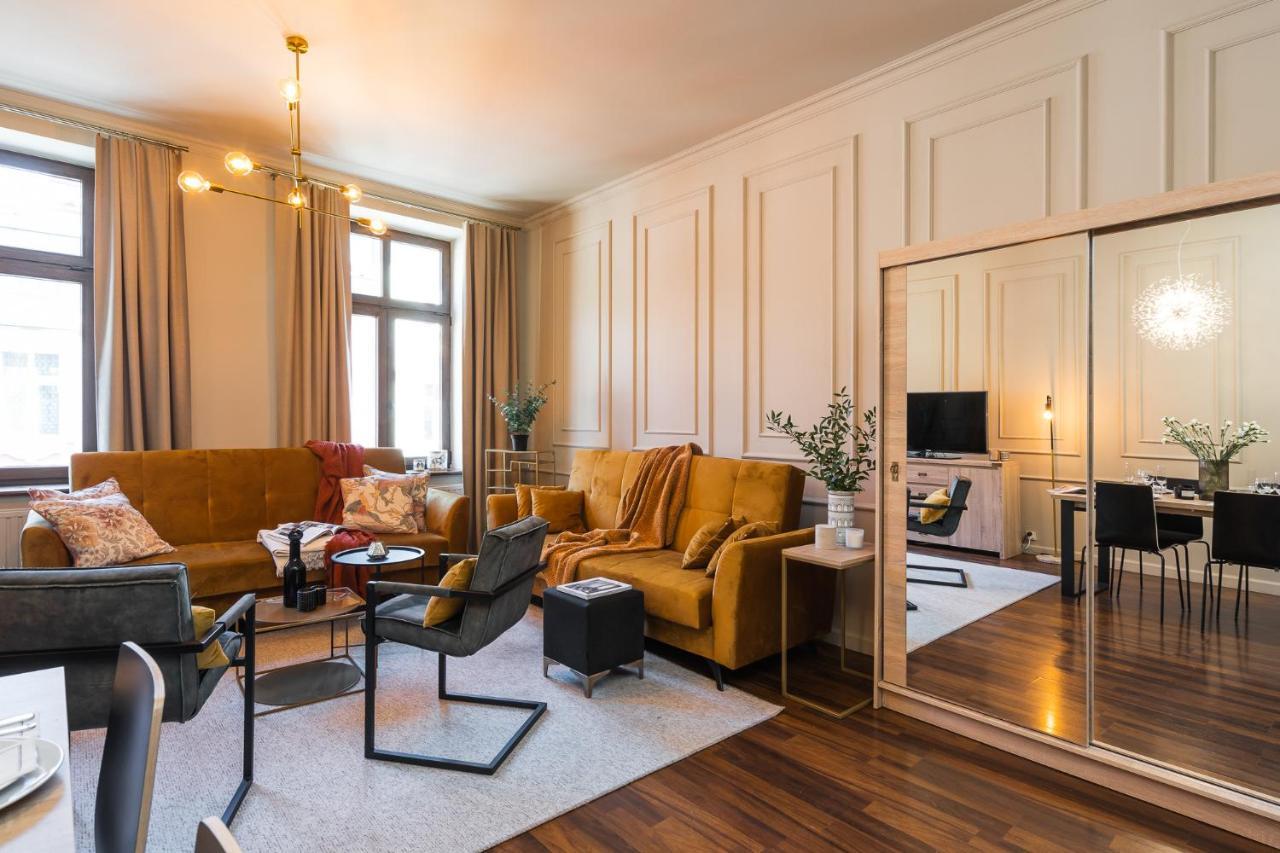 Homely Apartment - Loftaffair クラクフ エクステリア 写真