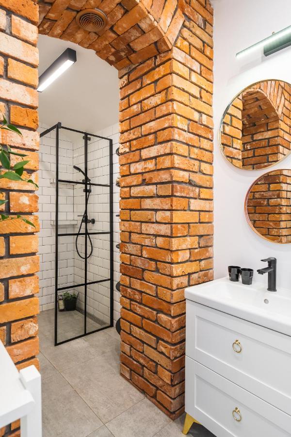 Homely Apartment - Loftaffair クラクフ エクステリア 写真